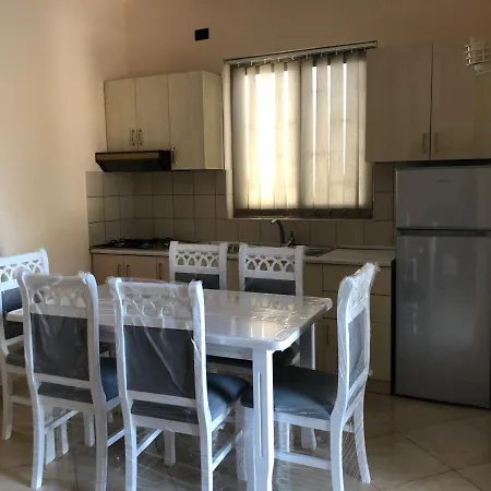 Villa Velipoja וילה *